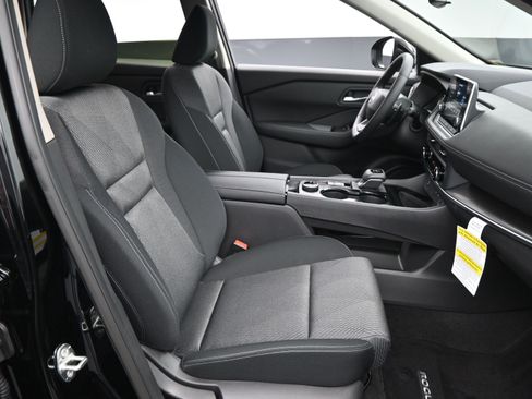 New 2026 Nissan Rogue SV image 15