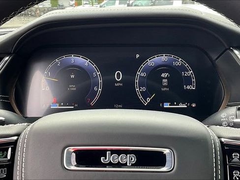 New 2025 Jeep Grand Cherokee Overland w/ Luxury Tech Group IV image 20