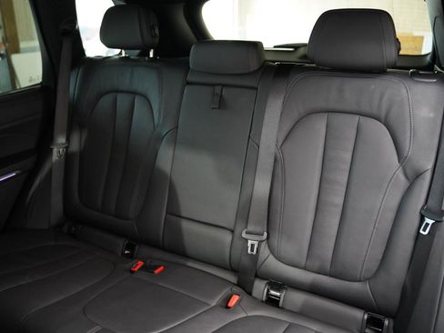 Used 2021 BMW X5 sDrive40i w/ M Sport Package image 33