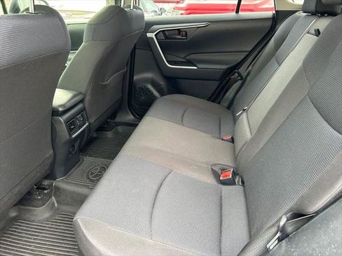 Certified 2022 Toyota RAV4 LE image 16