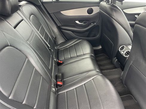 Used 2021 Mercedes-Benz GLC 300 image 12