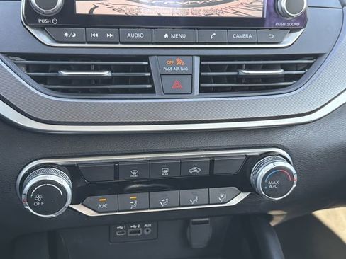 Certified 2024 Nissan Altima 2.5 SR FWD image 7