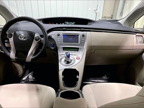 Used 2012 Toyota Prius Two FWD image 15