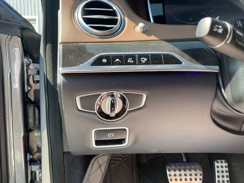 Used 2016 Mercedes-Benz S 550 4MATIC Sedan image 14