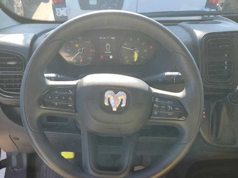 Used 2026 RAM ProMaster 2500 w/ Convenience Group FWD image 8