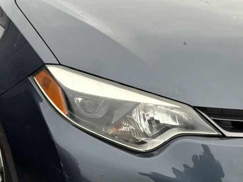 Used 2015 Toyota Corolla image 4