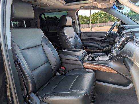 Used 2019 Chevrolet Tahoe Premier AWD/4WD image 23