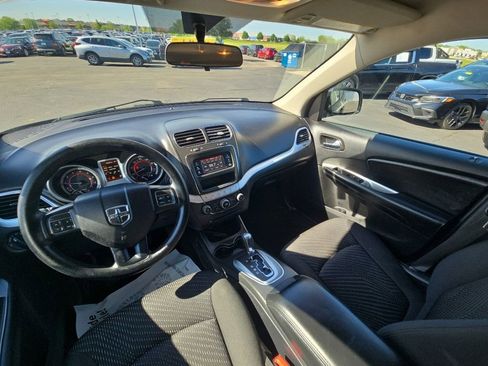 Used 2018 Dodge Journey SE w/ Blacktop Package FWD image 24