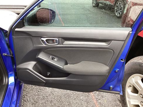 Used 2022 Honda Civic Sport image 9