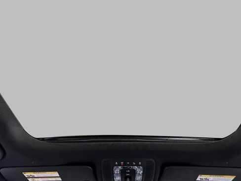 New 2026 Mercedes-Benz GLB 250 4MATIC image 14