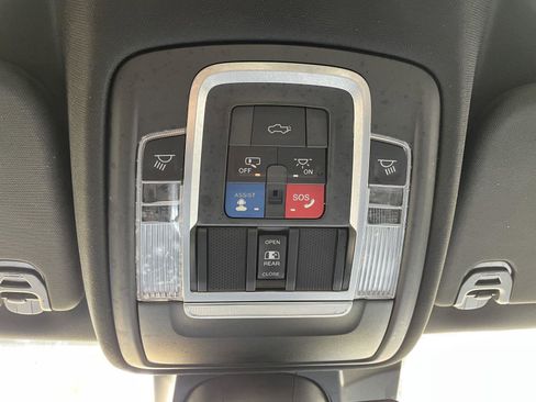 Certified 2021 RAM 1500 Laramie image 30