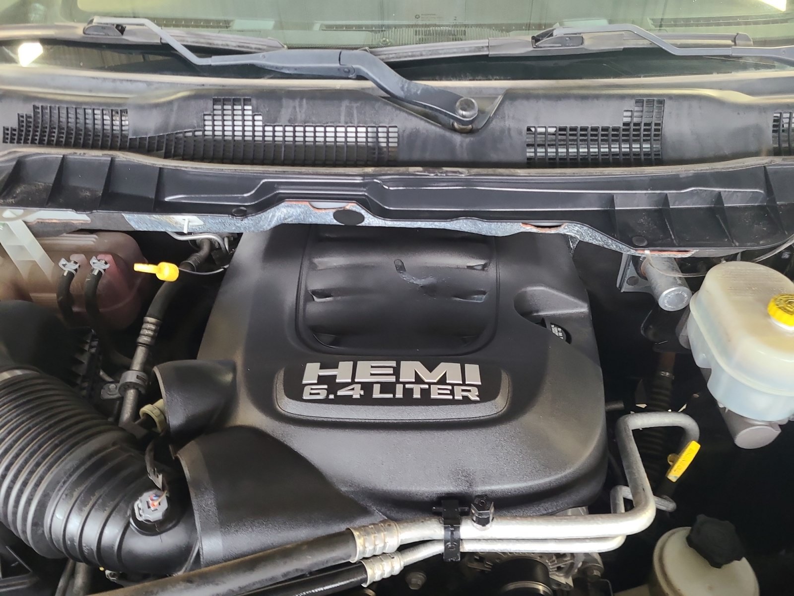 Used 2018 RAM 2500 Laramie w/ Sport Appearance Group AWD/4WD image 22