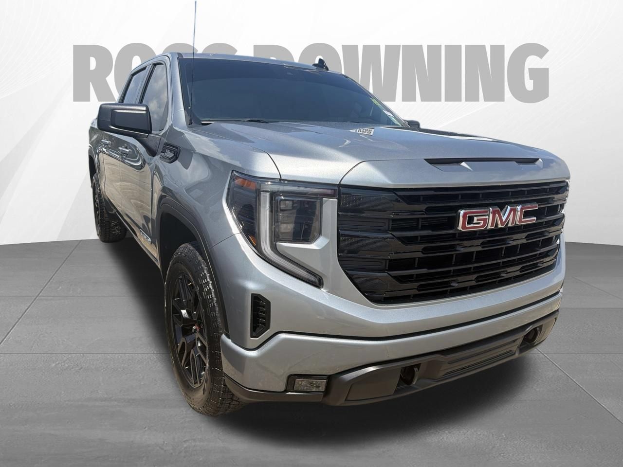 Used 2025 GMC Sierra 1500 Elevation AWD/4WD image 3