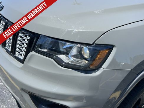 Used 2021 Jeep Grand Cherokee Laredo X AWD/4WD image 15