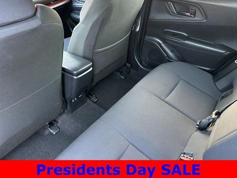 Used 2023 Toyota Prius Prime SE image 12