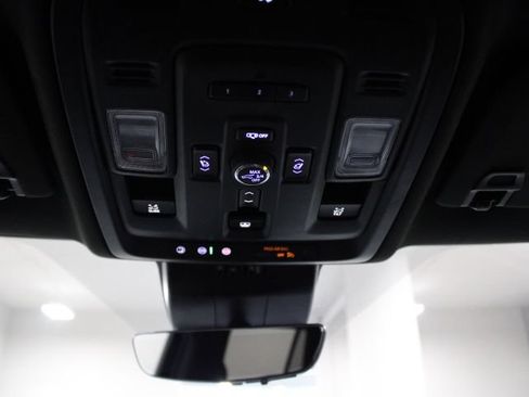 Used 2024 GMC Yukon Denali Ultimate AWD/4WD image 42