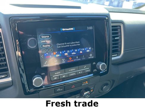 Used 2024 Nissan Frontier SV w/ SV Convenience Package image 11