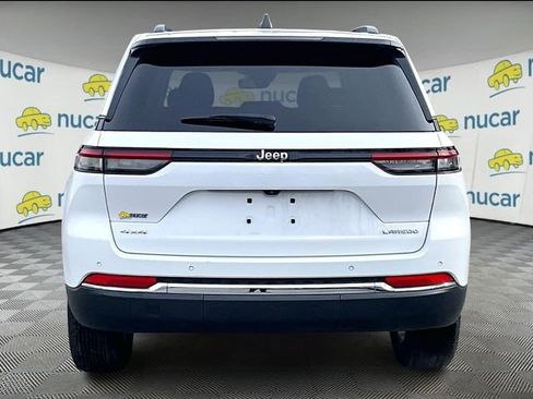 Used 2024 Jeep Grand Cherokee Laredo X image 4