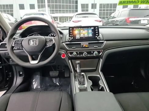 Used 2019 Honda Accord EX image 12
