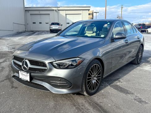 Used 2022 Mercedes-Benz C 300 4MATIC Sedan image 3