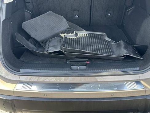 Certified 2024 Nissan Rogue SV w/ SV Premium Package image 18