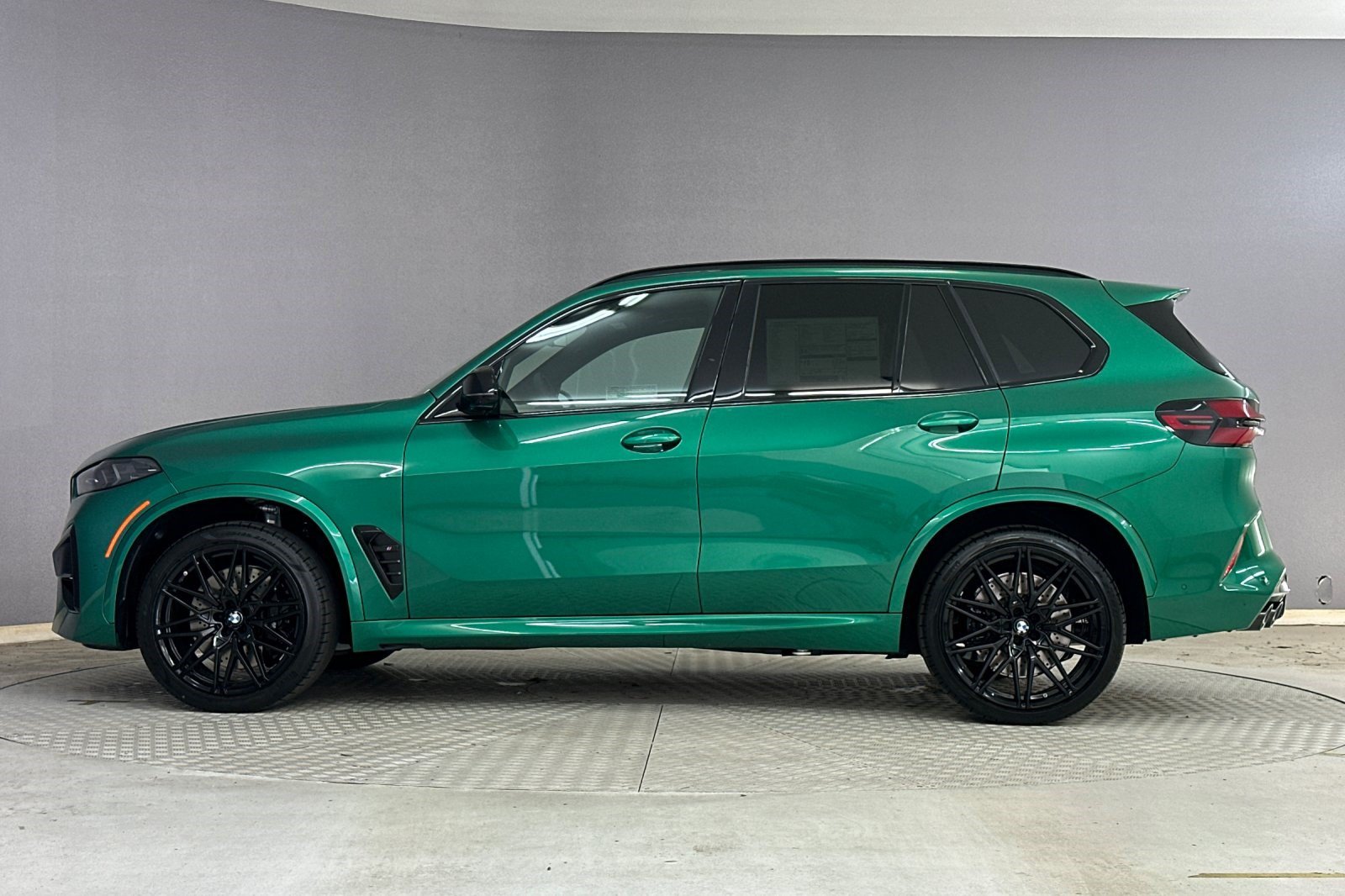 New 2026 BMW X5 M Competition w/ Executive Package AWD/4WD image 2