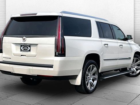 Used 2015 Cadillac Escalade ESV Premium AWD/4WD image 11