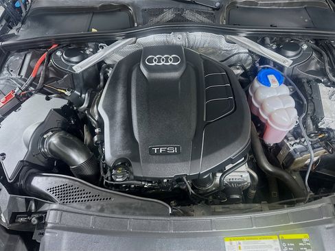 Used 2017 Audi A4 2.0T Premium w/ Convenience Package image 31