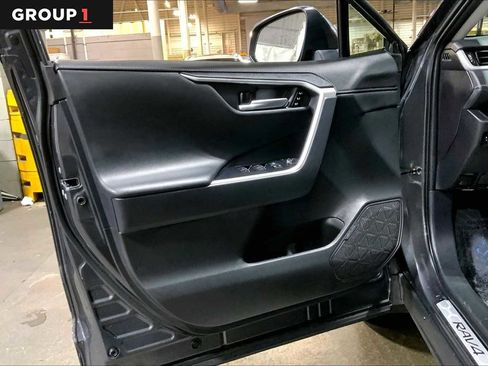 Certified 2025 Toyota RAV4 Limited image 21