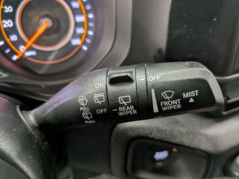 Used 2024 Jeep Wrangler Willys image 20