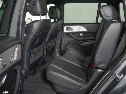 Used 2024 Mercedes-Benz GLS 450 4MATIC image 14