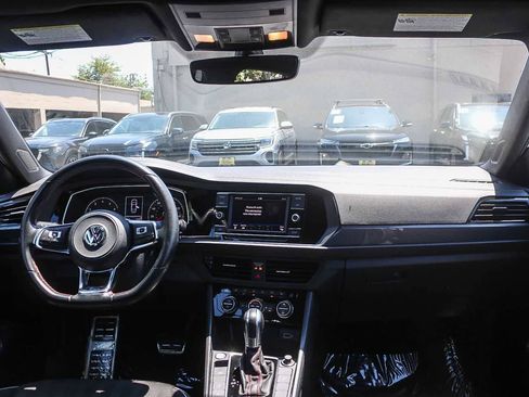 Used 2019 Volkswagen Jetta GLI FWD image 16