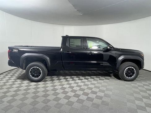 New 2026 Toyota Tacoma TRD Off-Road AWD/4WD image 8