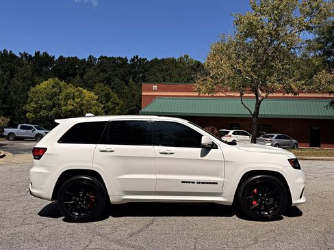 Used 2020 Jeep Grand Cherokee SRT AWD/4WD image 4
