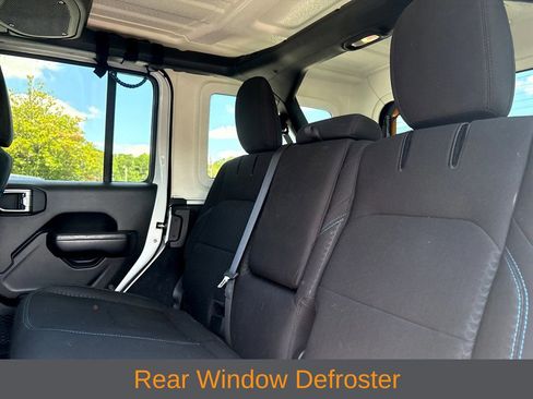 Used 2024 Jeep Wrangler Unlimited Rubicon 4xe AWD/4WD image 15