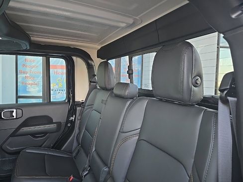 New 2026 Jeep Gladiator Sport image 98