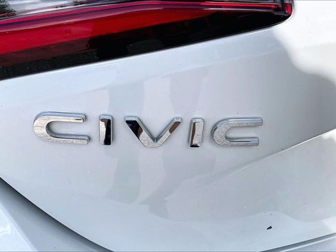Used 2022 Honda Civic Sport image 30