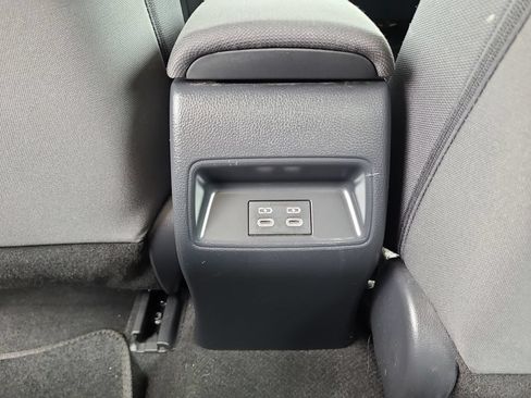 Used 2024 Toyota Corolla LE FWD image 29