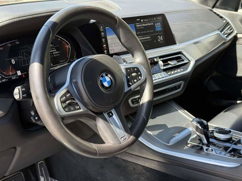 Used 2022 BMW X5 xDrive40i w/ M Sport Package image 2