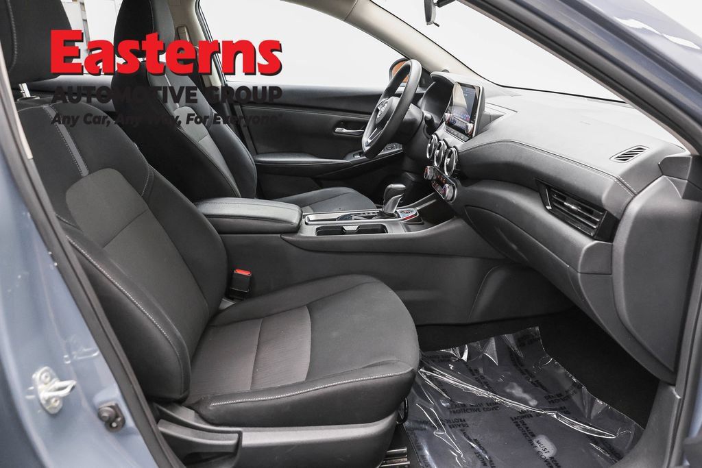 Used 2024 Nissan Sentra SV FWD image 24