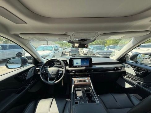 New 2025 Lincoln Aviator Reserve w/ Luxury Package image 5