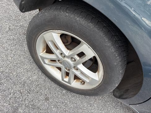 Used 2011 Kia Soul + w/ Audio Pkg image 6