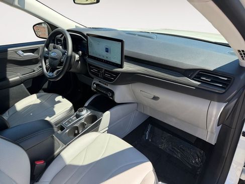 Used 2025 Ford Escape SE w/ PHEV Premium Package FWD image 26