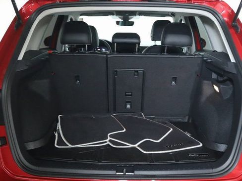 Used 2023 Volkswagen Taos SEL image 32