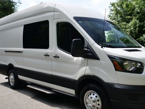 Used 2024 Ford Transit 250 148 High Roof Extended AWD w/ Load Area Protection Package image 38