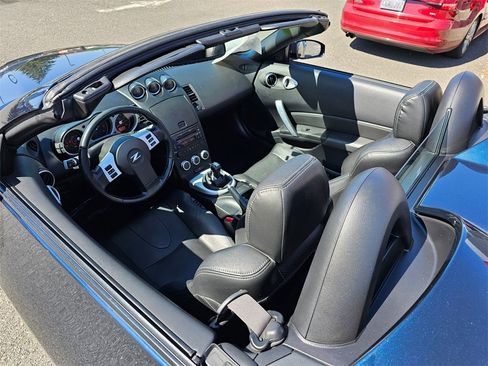 Used 2007 Nissan 350Z Enthusiast image 3