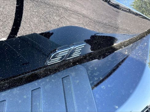 Used 2024 Toyota Corolla SE w/ SE Package image 10