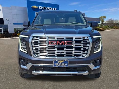 Used 2025 GMC Yukon Denali w/ LPO, Floor Liner Package AWD/4WD image 22