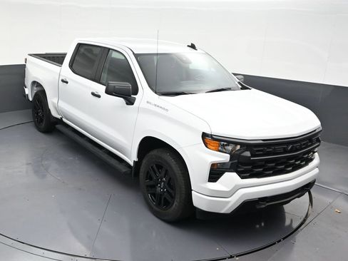Used 2024 Chevrolet Silverado 1500 Custom image 23