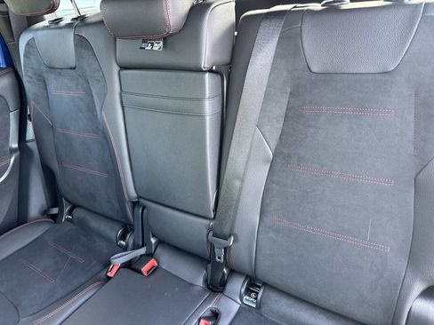 Used 2025 Mercedes-Benz GLB 250 image 15